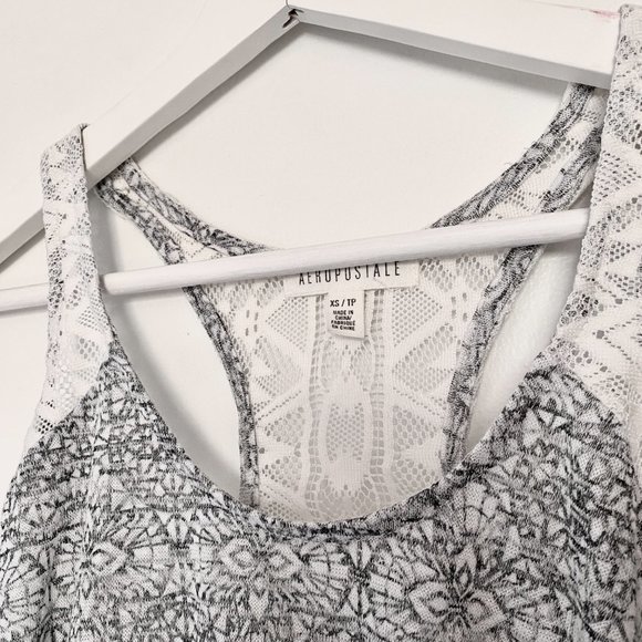 Aeropostale Grey Patterned/White Lace Tank Top - Picture 2 of 3